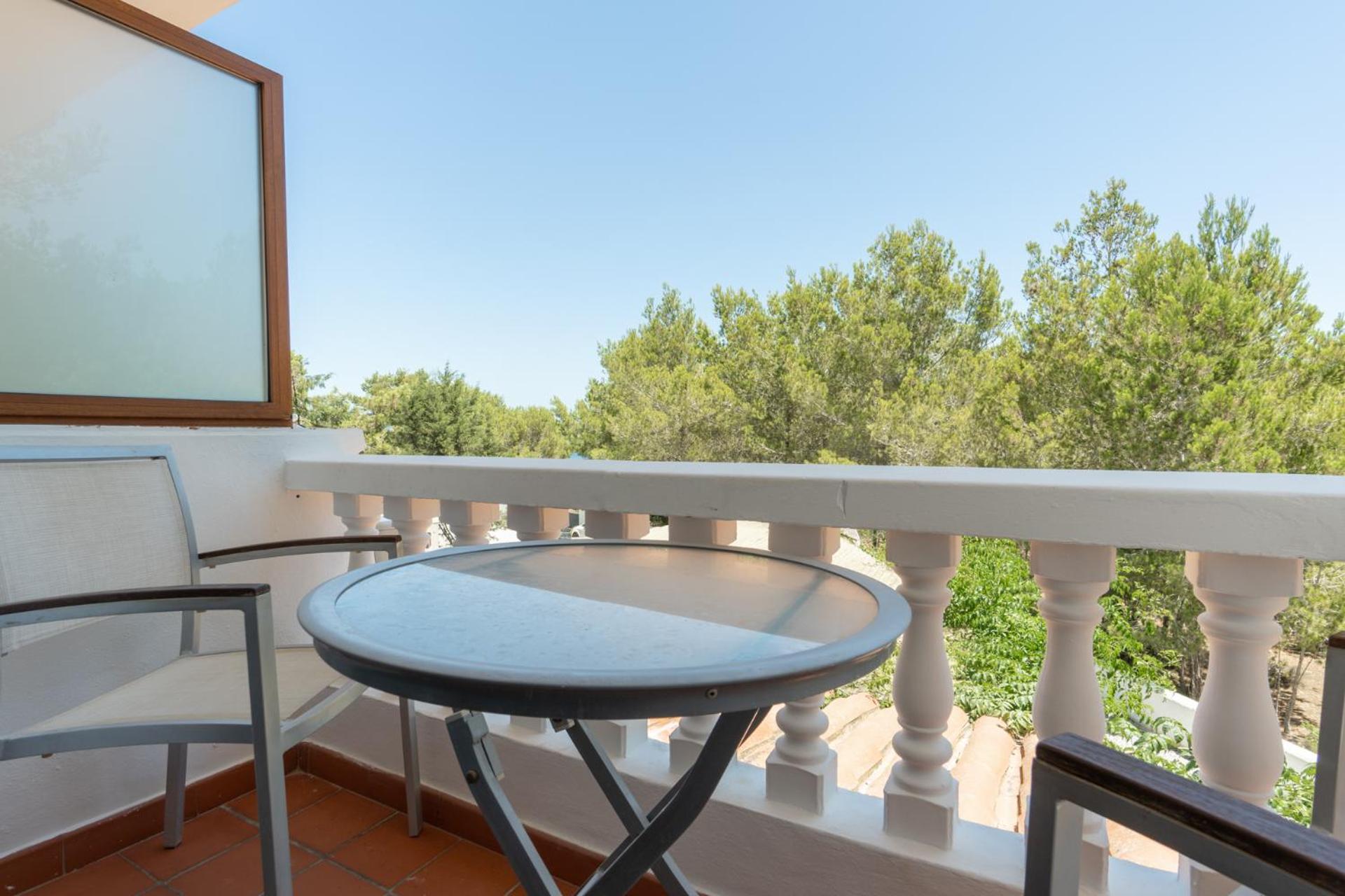 Hostal Restaurante Pou Des Lleo Sant Carles de Peralta Room photo